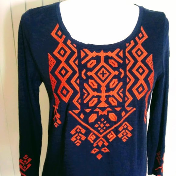 TEE SHIRT*BLUE W/TRIBAL DESIGN*WOMEN/JUNIOR S*LUCKY BRAND - Picture 2 of 6